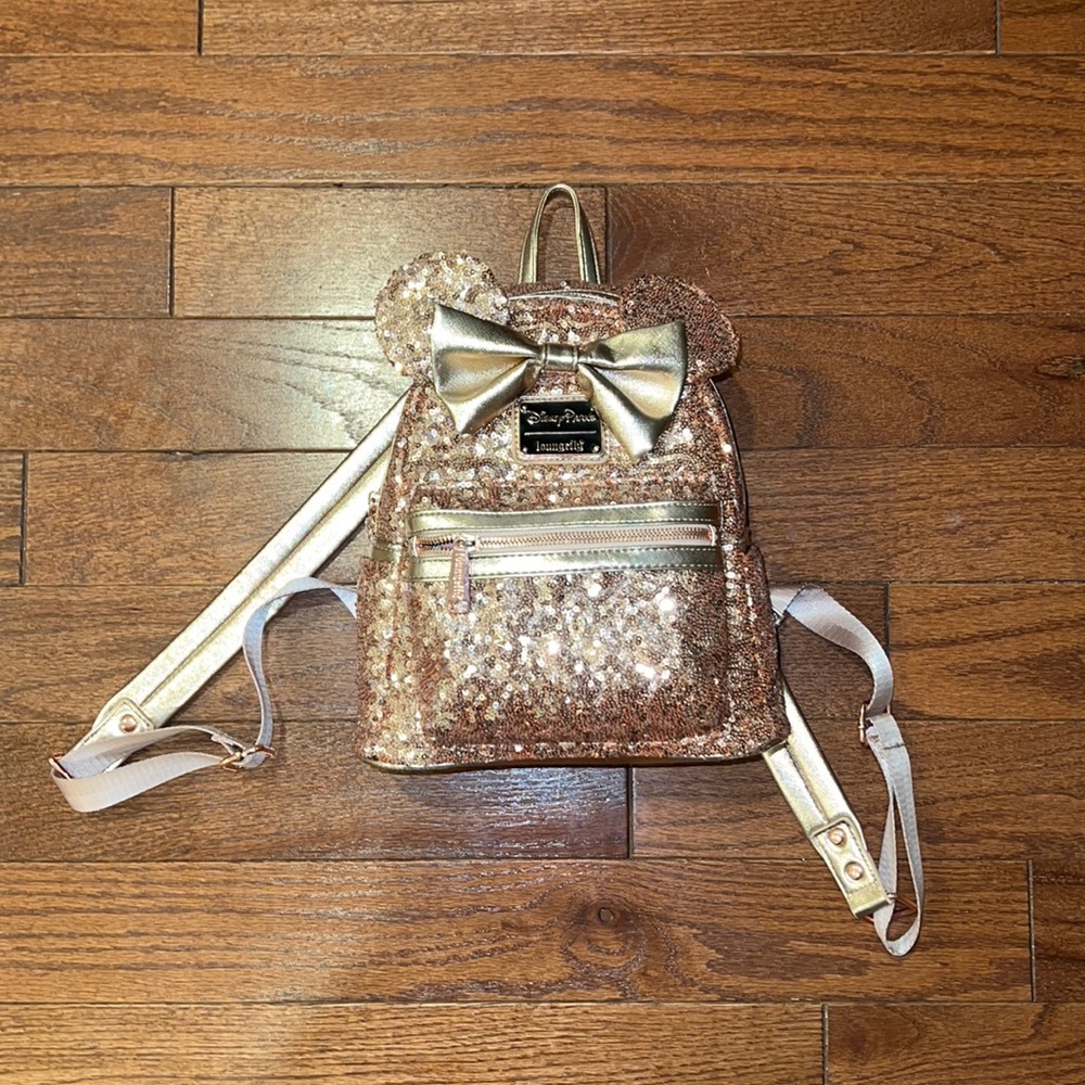 Disney parks lounge fly rose gold mini backpack🤍🤍